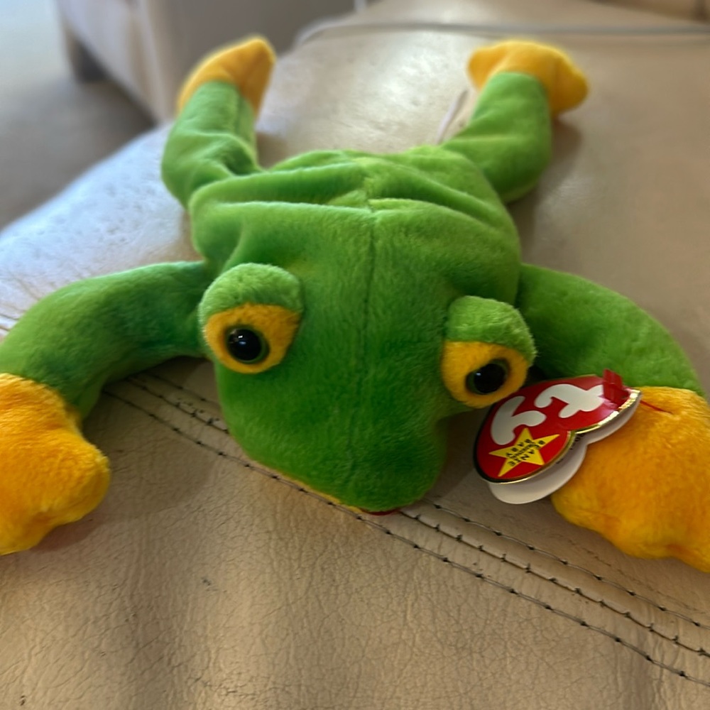 Ty beanie babies smoochy the frog with tags